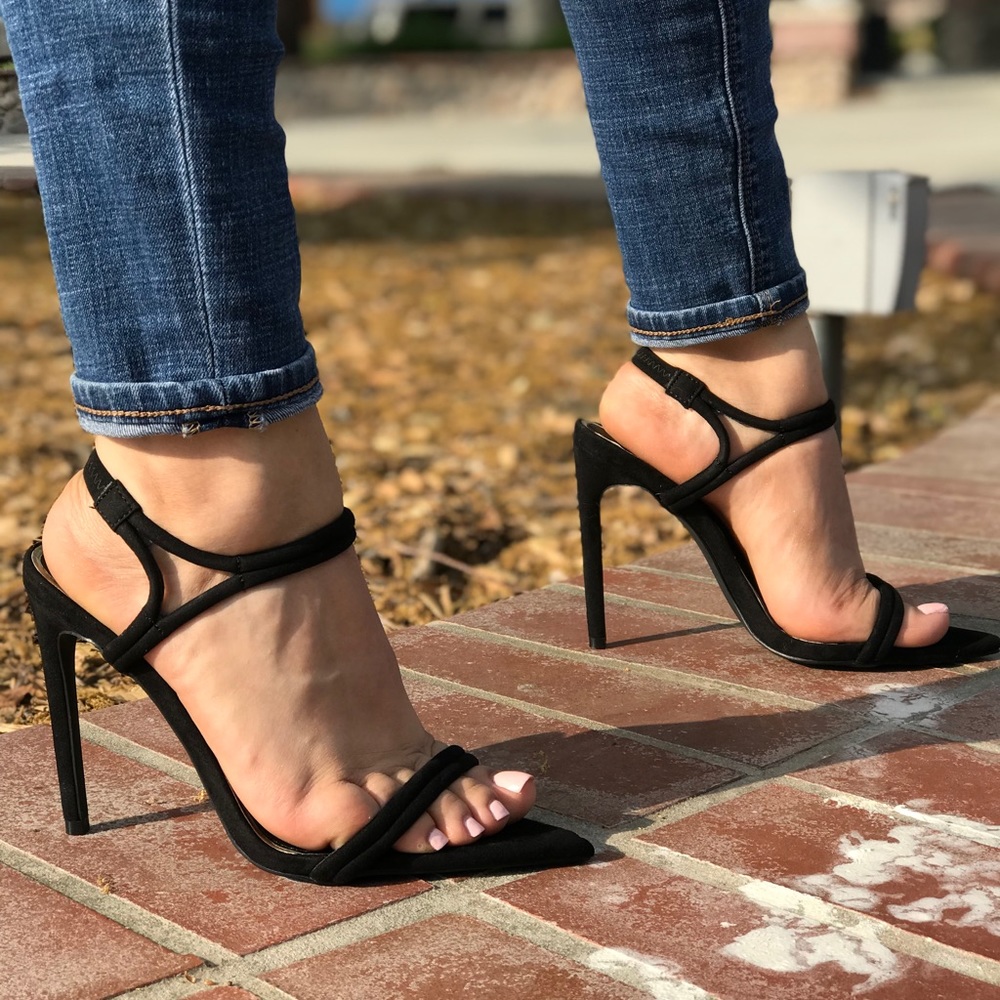 Vesper black heels